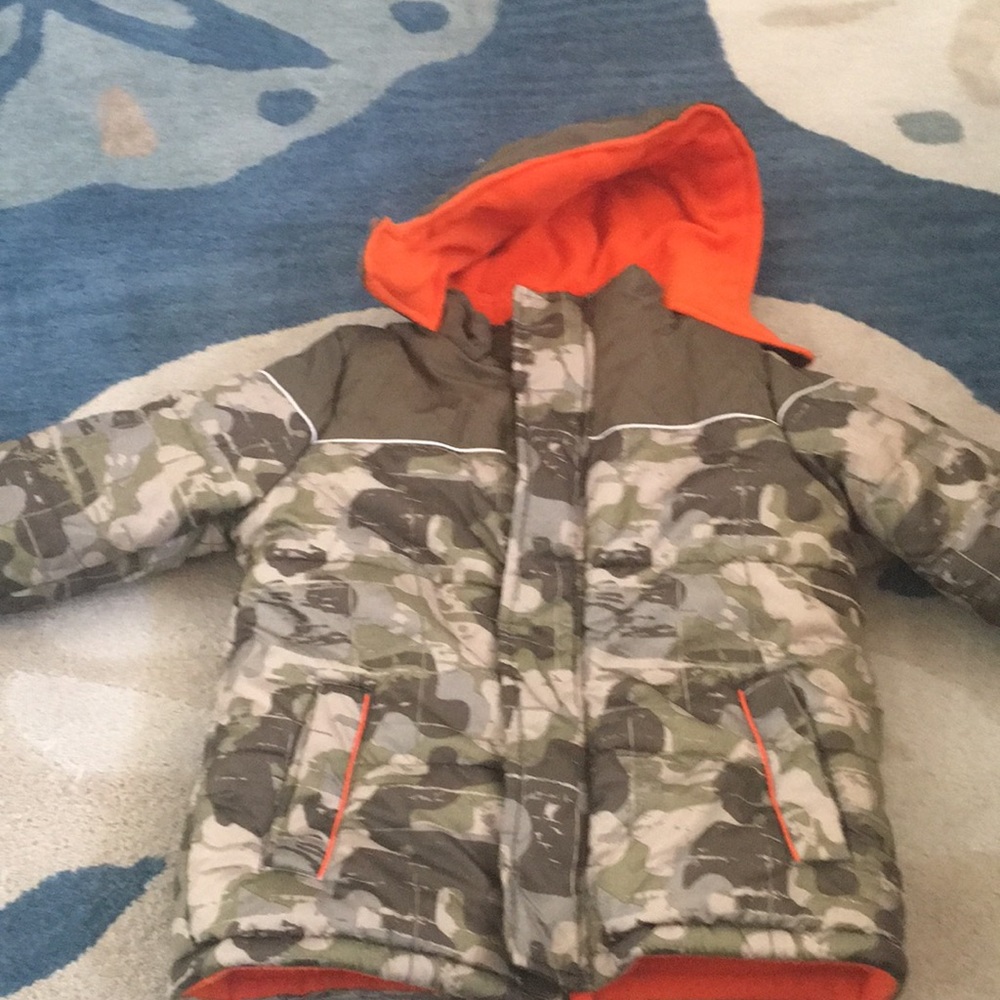 Extreme kids winter jacket size 4T